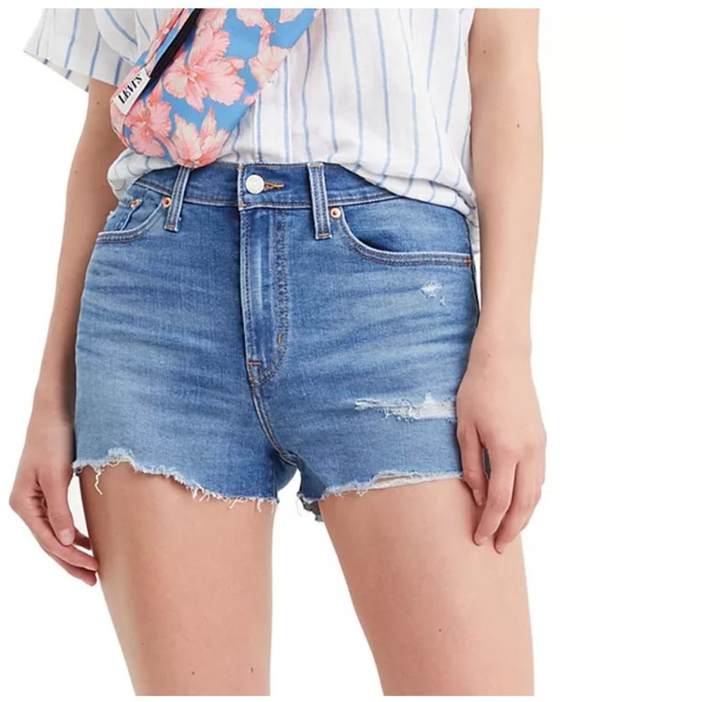 Levi's High Rise Frayed Hem Jean Shorts Size 0